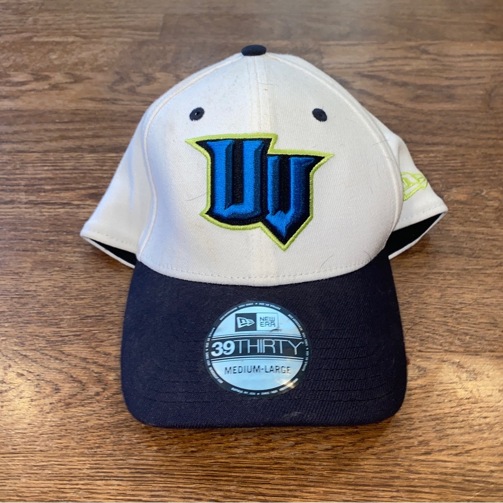 New Era Baseball Cap Mens Medium-Large White Logo Hat